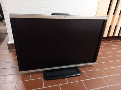 HP Computer LED LA2405x LED Monitor for Sale!