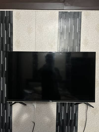 TCL smart tv with box