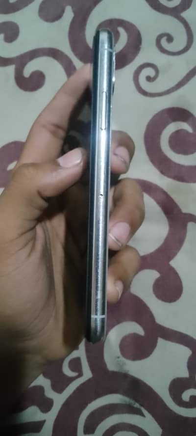 iPhone X emergency sale