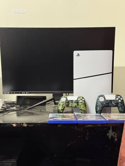 Playstation 5 ( PS5 ) Slim + ViewSonic Monitor + 2 Controllers Read ad