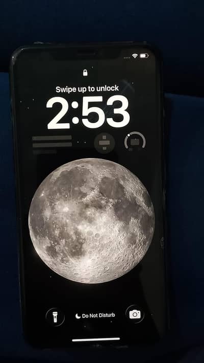 iphone 11pro max 128gb water pack  battery health 95 non ptA