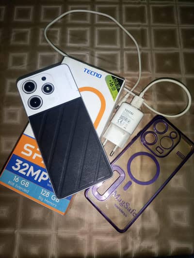 8+8 128 Tecno spark 10pro
