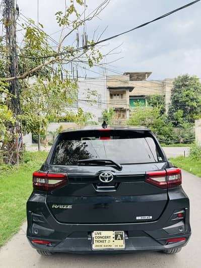 Toyota Raize Z 90% original paint