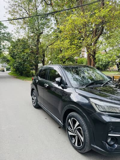 Toyota Raize Z package full option