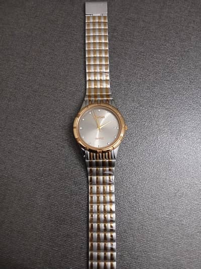 Elegant Quartz Wrist Watch