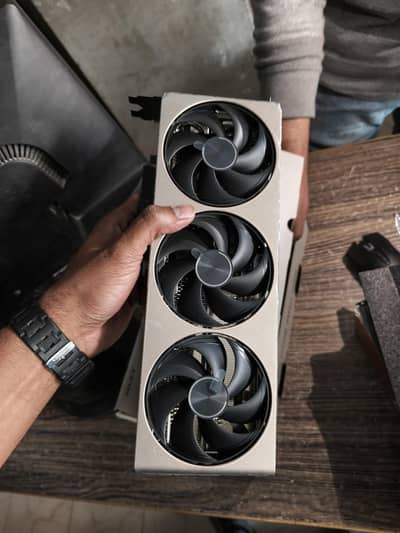 RTX 5070 Inspire Gold edition.