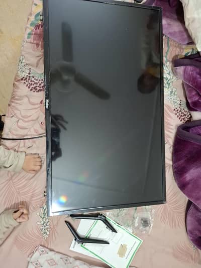 Haier LED TV 32 inches