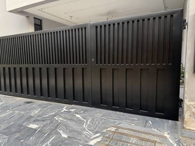 10 Marla First Floor Commercial Hall Is Available For Rent Near Emporium Mall And Walking Distance Canal Road