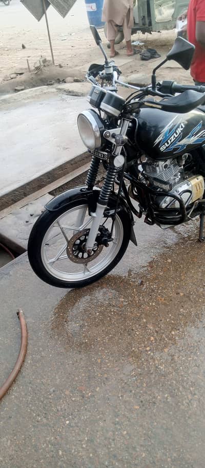 Suzuki gs150. se