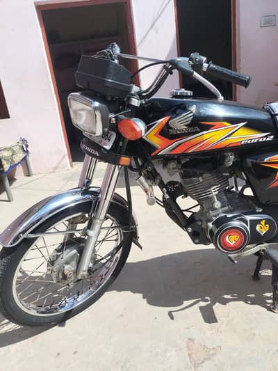 Hunda 125 2021 model for sall