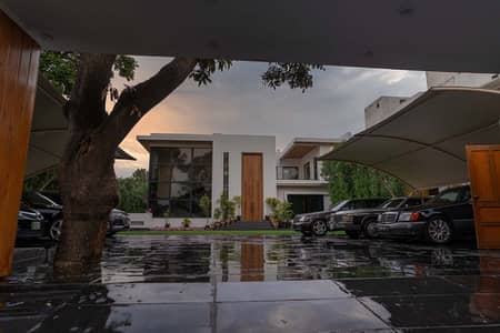 DESIRE HOMES OFFERS 4 KANAL WHERE LUXURY MEETS LIFE STYLE FOR SALE IN HEART OF DHA