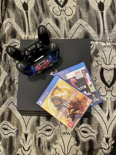 Ps4 Pro | 1TB | With account | Non JailBreak