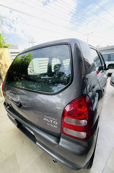 suzuki alto vxr 2010 model