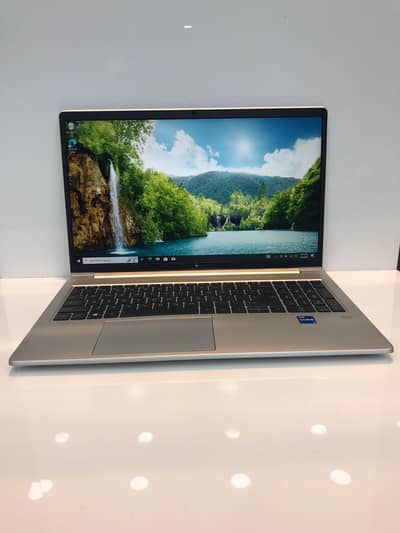HP Elitebook 650 G10
