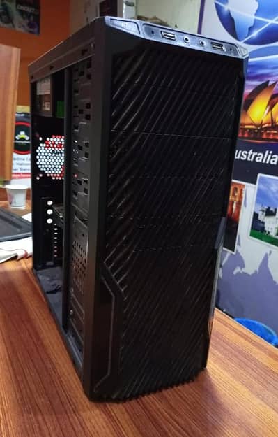 GAMING PC AVAILABLE