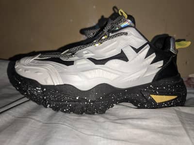 new shoes for sale 10 by 10