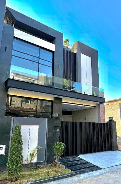 5 Marla Modren House For Sale