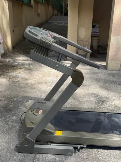 treadmill running machine