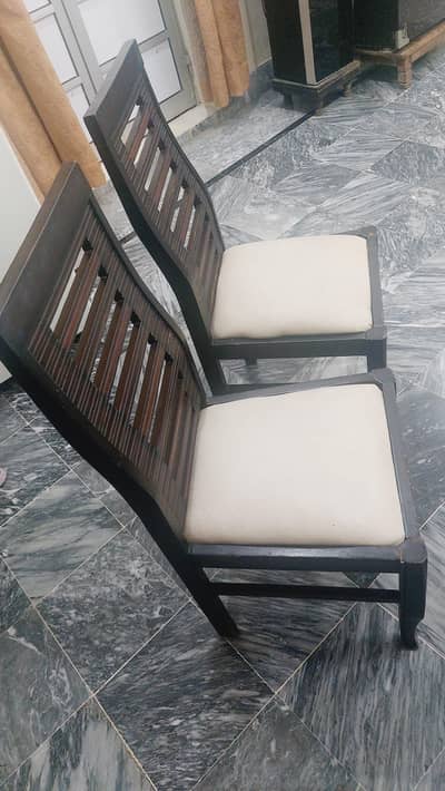 6 Dining table chairs