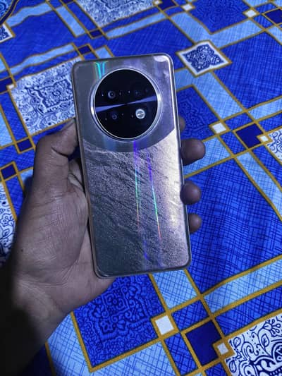 Realme 13 plus sale 12/256 golden