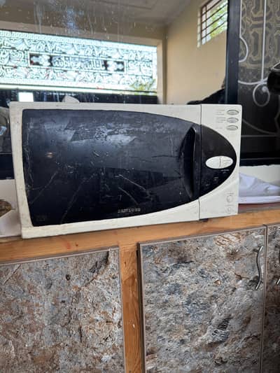 Perfectly working Samsung imported microwave oven