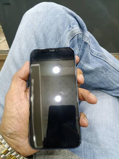 I phone 12 64 gb non Factory Unlocked