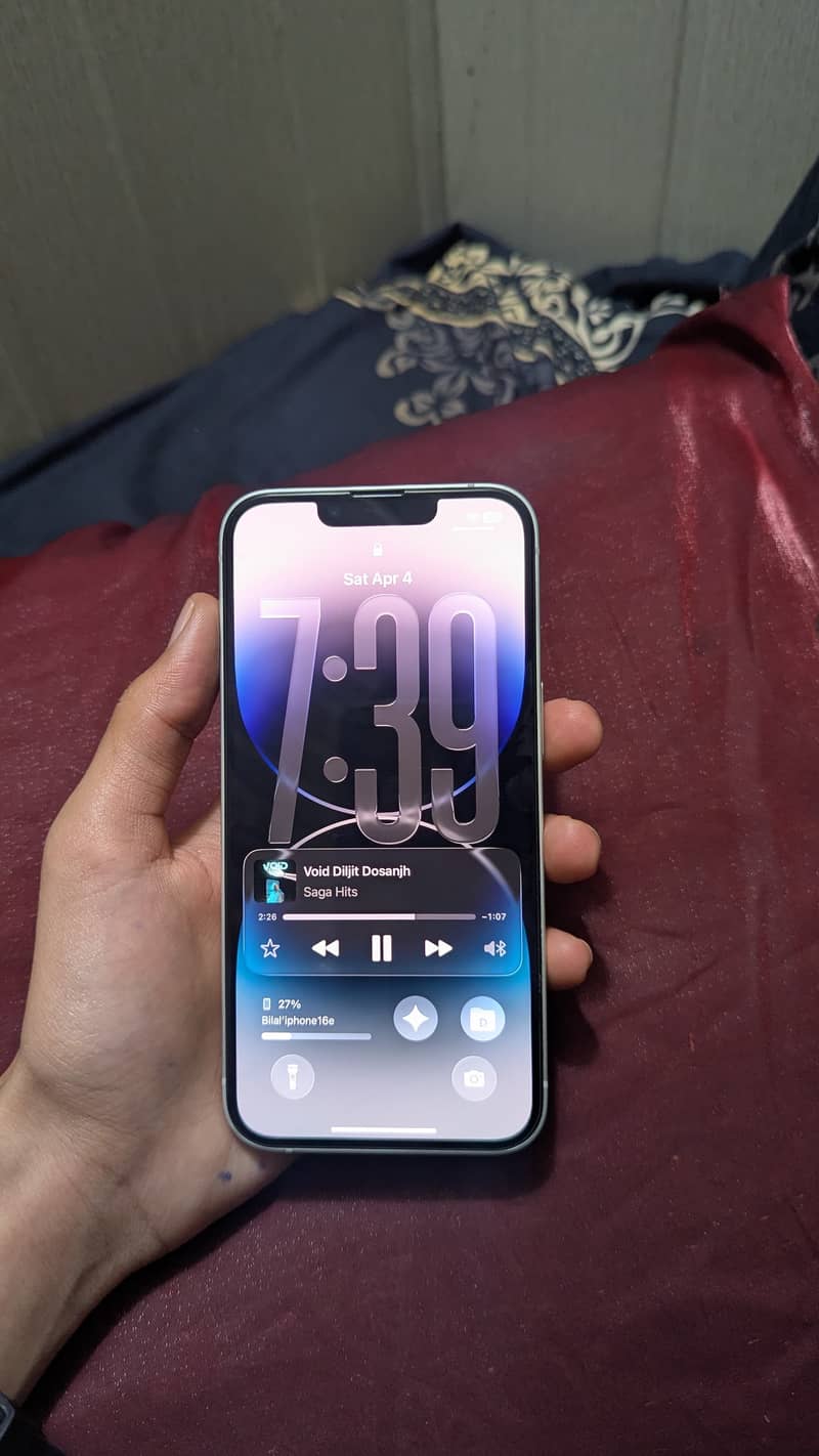 iPhone 16 e lush condition 2