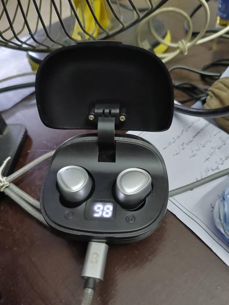 Command wireless earbuds 0