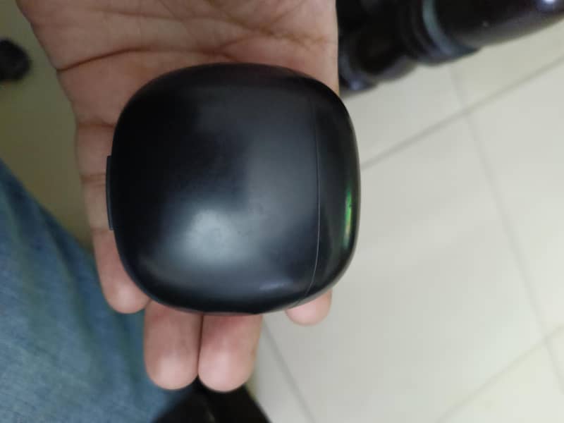 Command wireless earbuds 2