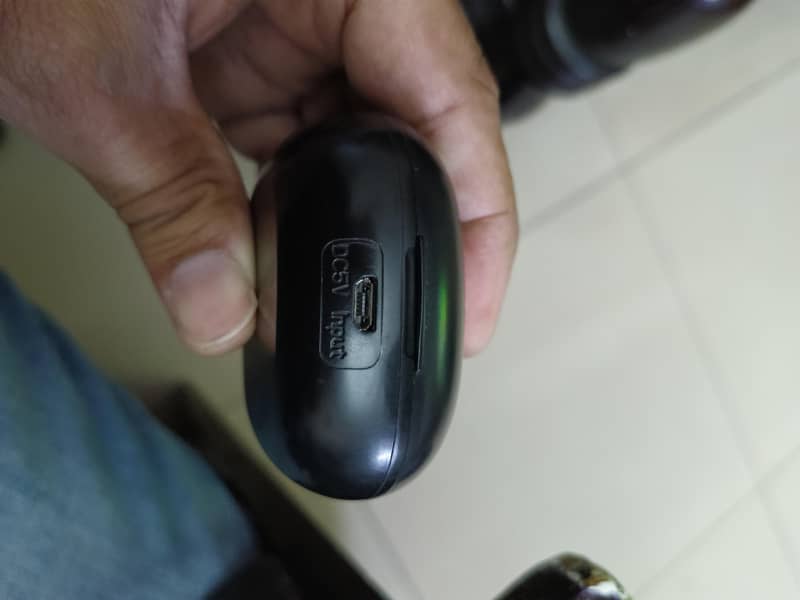 Command wireless earbuds 3