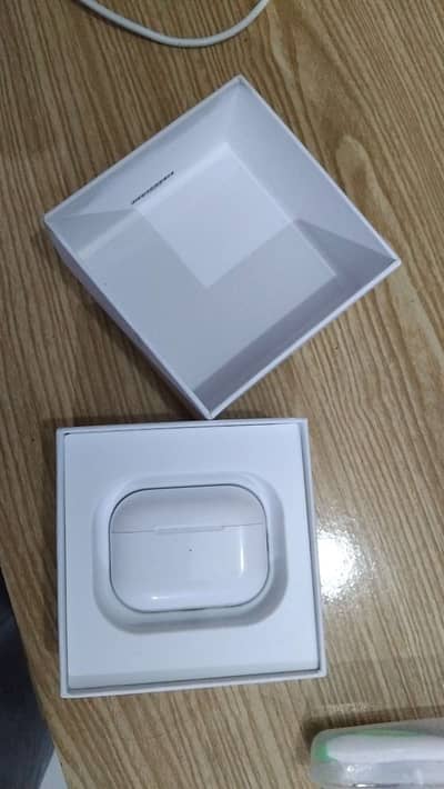 Apple pro plus airpods