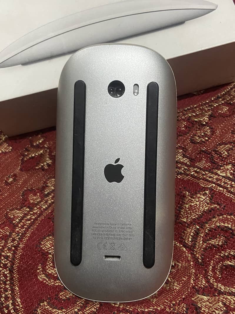 Apple Magic Mouse 2 4