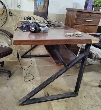 1 piece table for sale