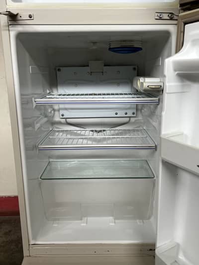 Dawlance Refrigerator in new condition