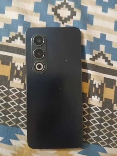 s25 6 +4 gb  neat 32 mp front dual sim neat set 10 by 10 with box