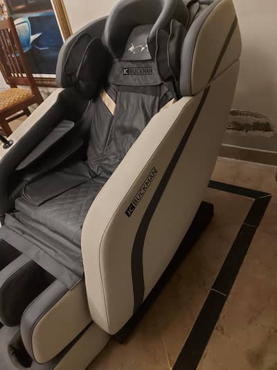 JC Buckman Luxury Massage Chair TMC-130