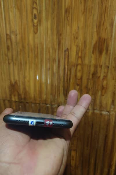 Apple iPhone 11 10/10 JV brand new. Face id. Apple store functional