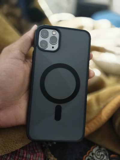 iphone 11 pro max 64 gb jv 10/9 condition waterpack 99 battery health