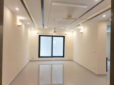 1 Kanal Ground+Open Basement Portion For Rent