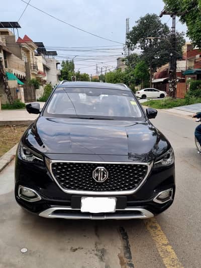 MG HS Trophy Black Edition 54000, KM Driven Mint Condition