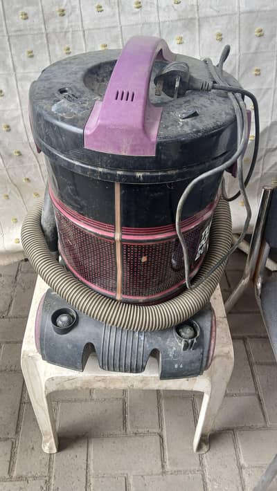 Turbo Power 2000W Vacuum Cleaner – Fully Working (No Brush)