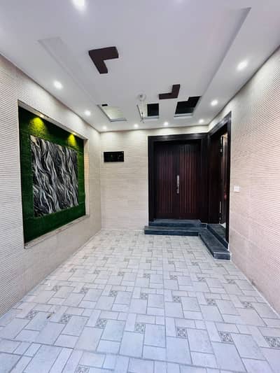 Jubilee Town 5 Marla House Prime Location Available For Sale