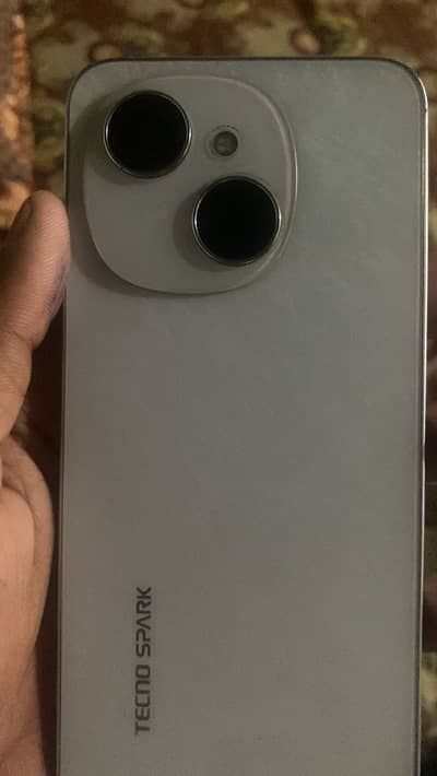 Whatapp number03207100852