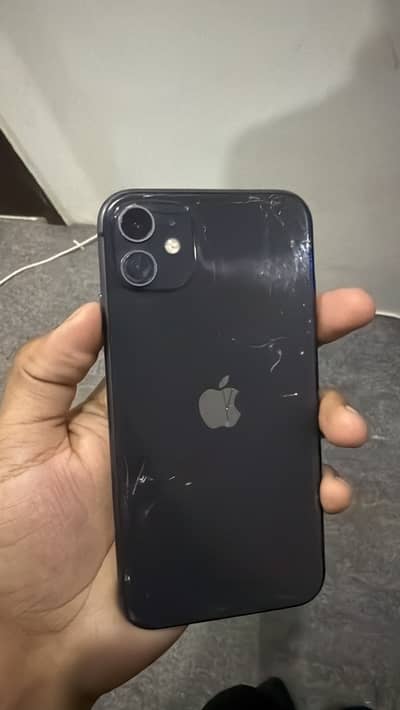IPhone 11 jv Water pack 71% Health only back crack Baki all ok
