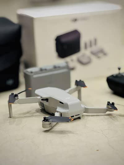 DJI Mini 2 Fly More Combo 10/10 condition Like new