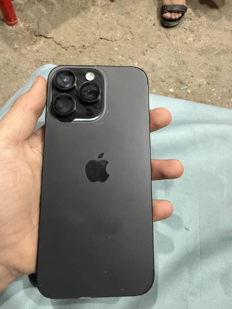 Iphone 15 pro max 4