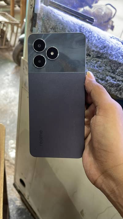 Realme note 50