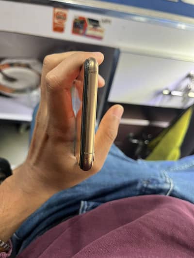 iphone xs max icloud locked