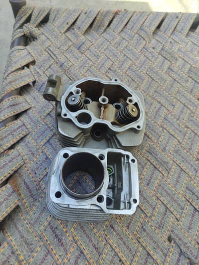 Honda cg 125 12 model genuine head non eauro