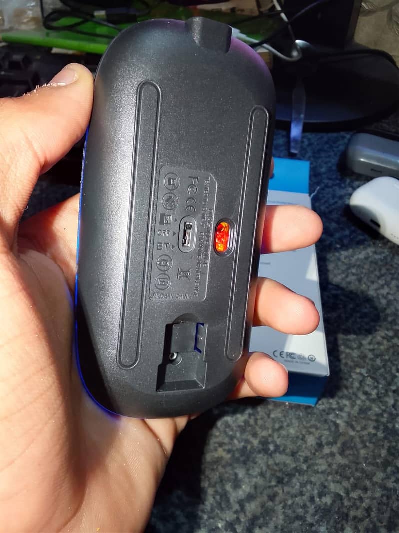 HP compny mouse wirelessl bluetooth 1